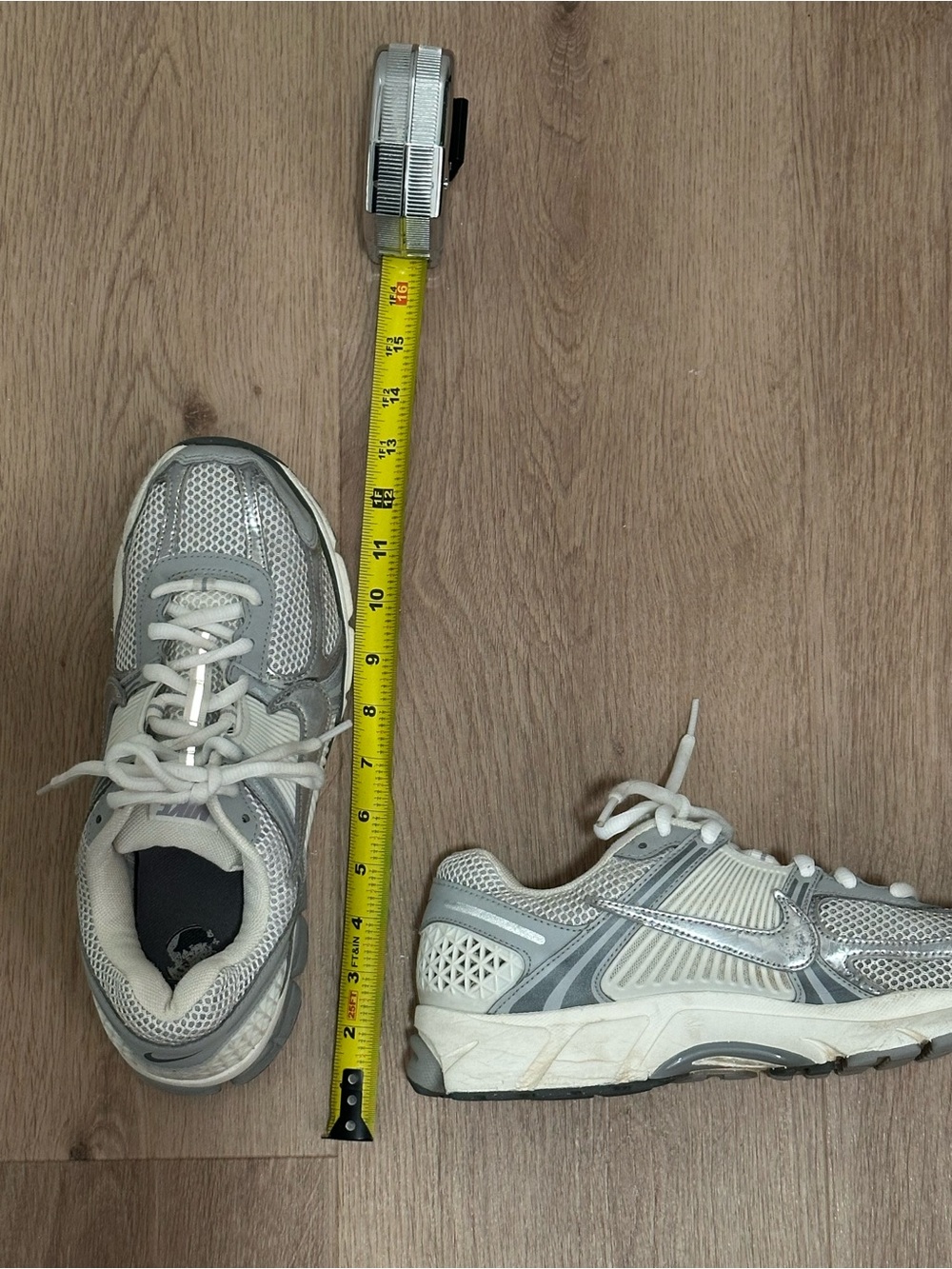Nike Men's Athletic Shoes Gray Silver White US 19.5 - Picture 8 of 10